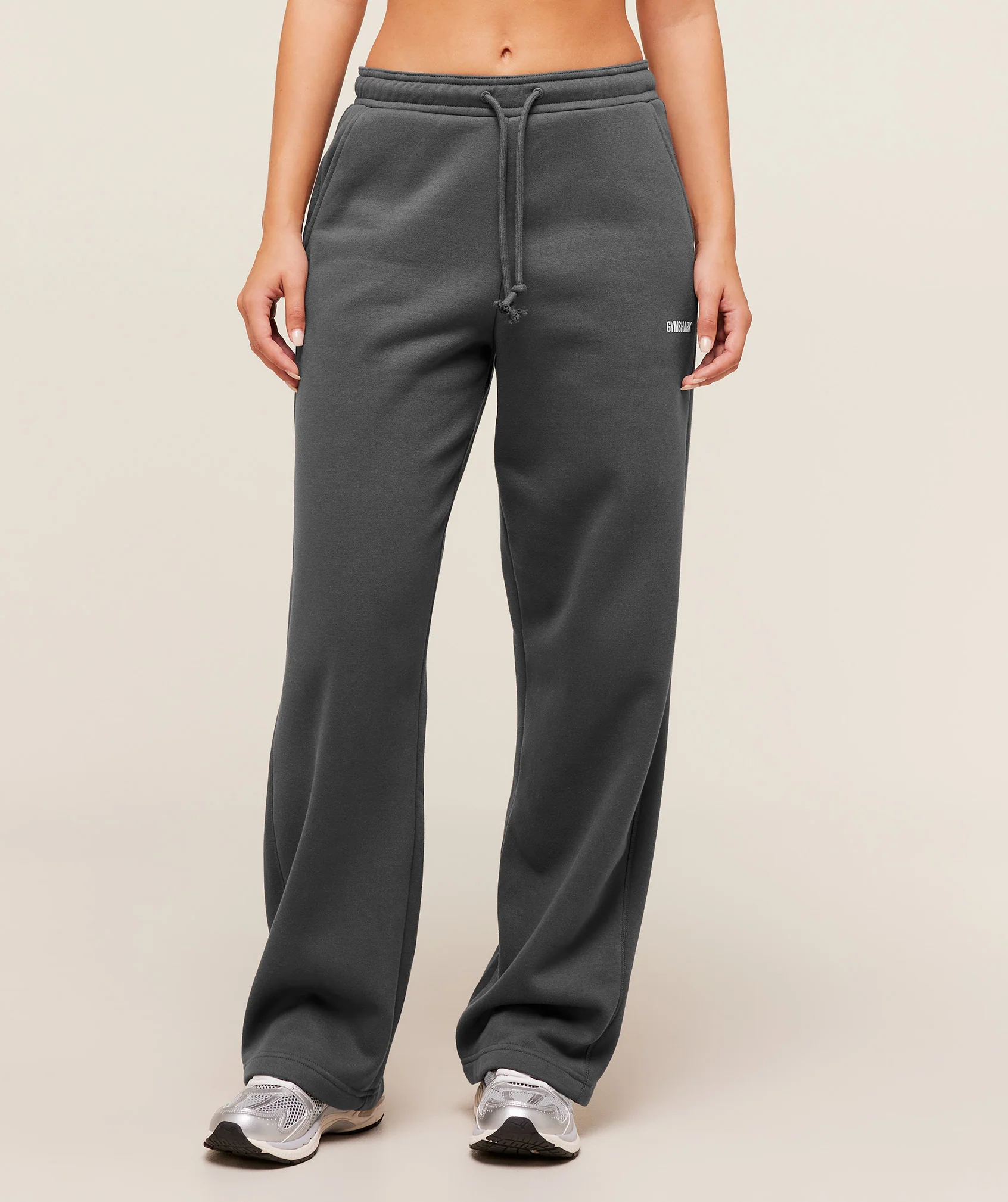 Cosy Luxe Straight Leg Sweatpants with High Waist in Grey