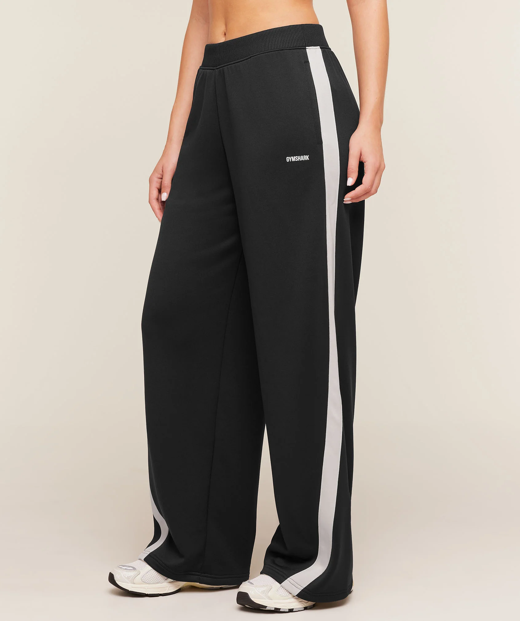 Pantalon large en tricot léger avec ceinture côtelée