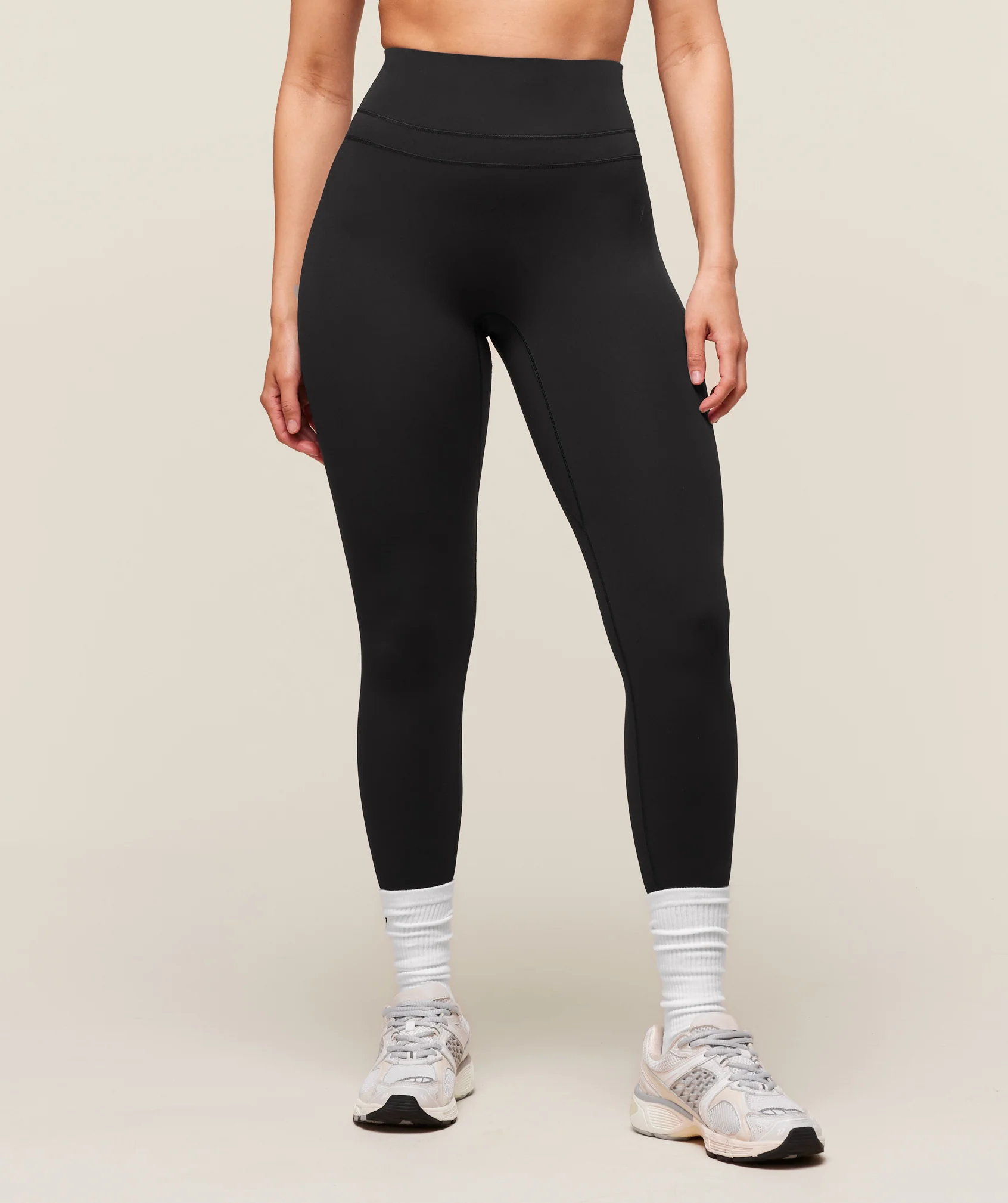 Whitney Regular Leggings in Black With Bum Scrunch