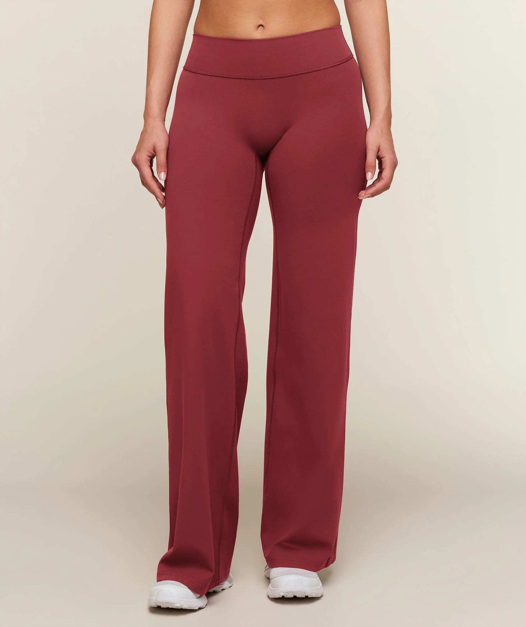 SoftSense™ Mid-Rise Straight Leg Leggings for Training