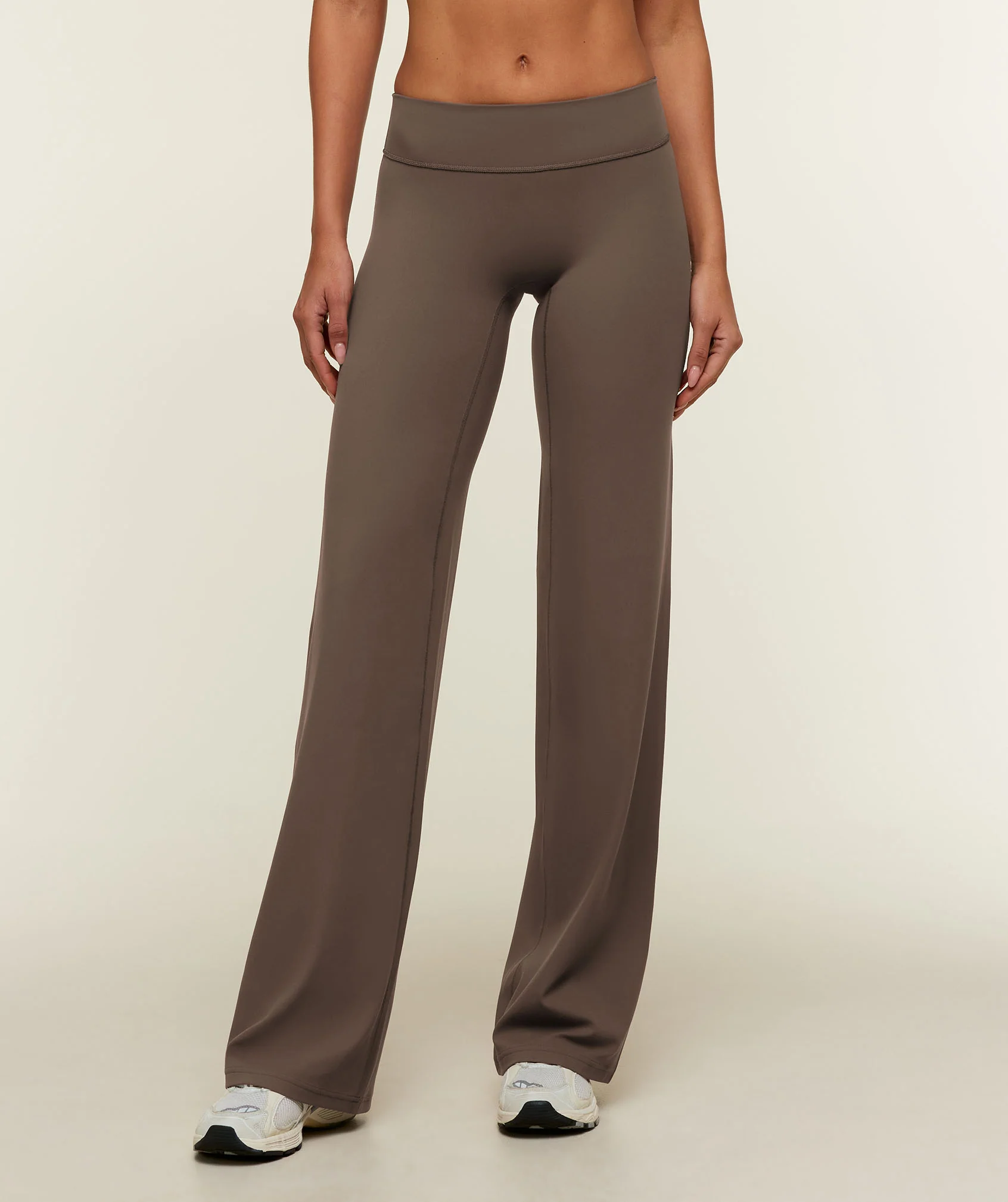 Gymshark SoftSense™ Mid-Rise Straight Leg Leggings Tall in Brown