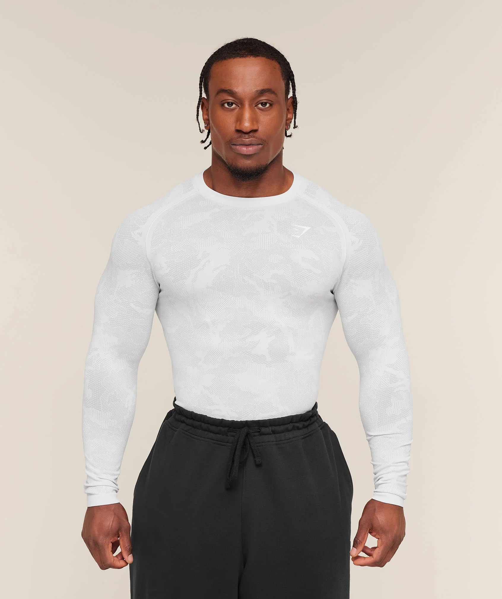 Gymshark Geo Seamless Long Sleeve T-Shirt in White Light Grey