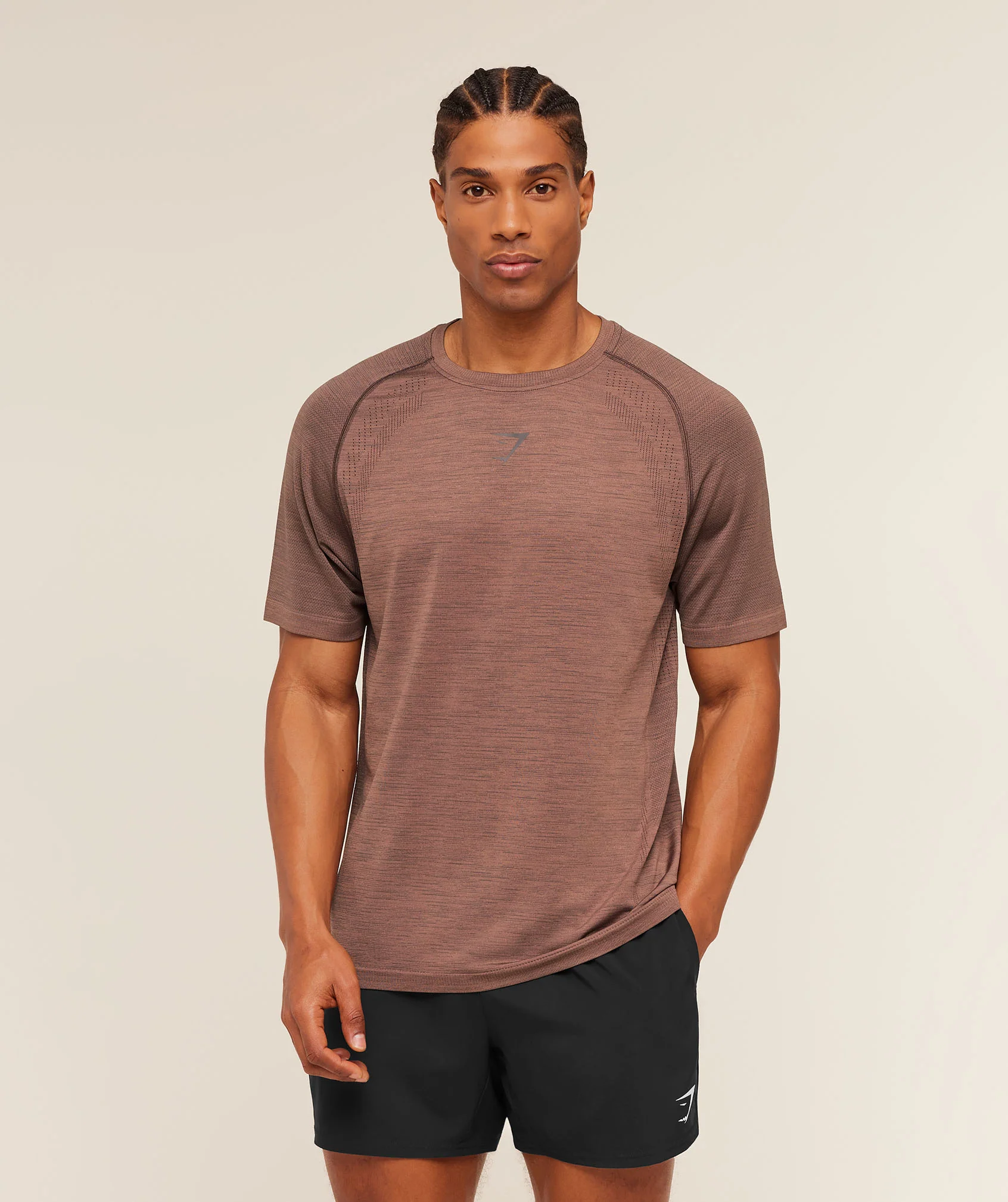 Versatile Seamless T-Shirt for Training and Layering