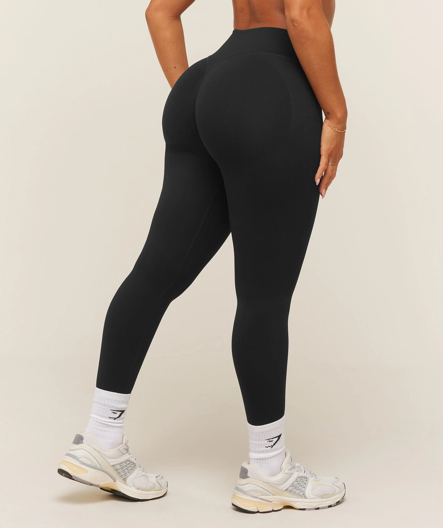 Gymshark Lift Seamless 2.0 Mid-Rise Glute-Sculpting Leggings
