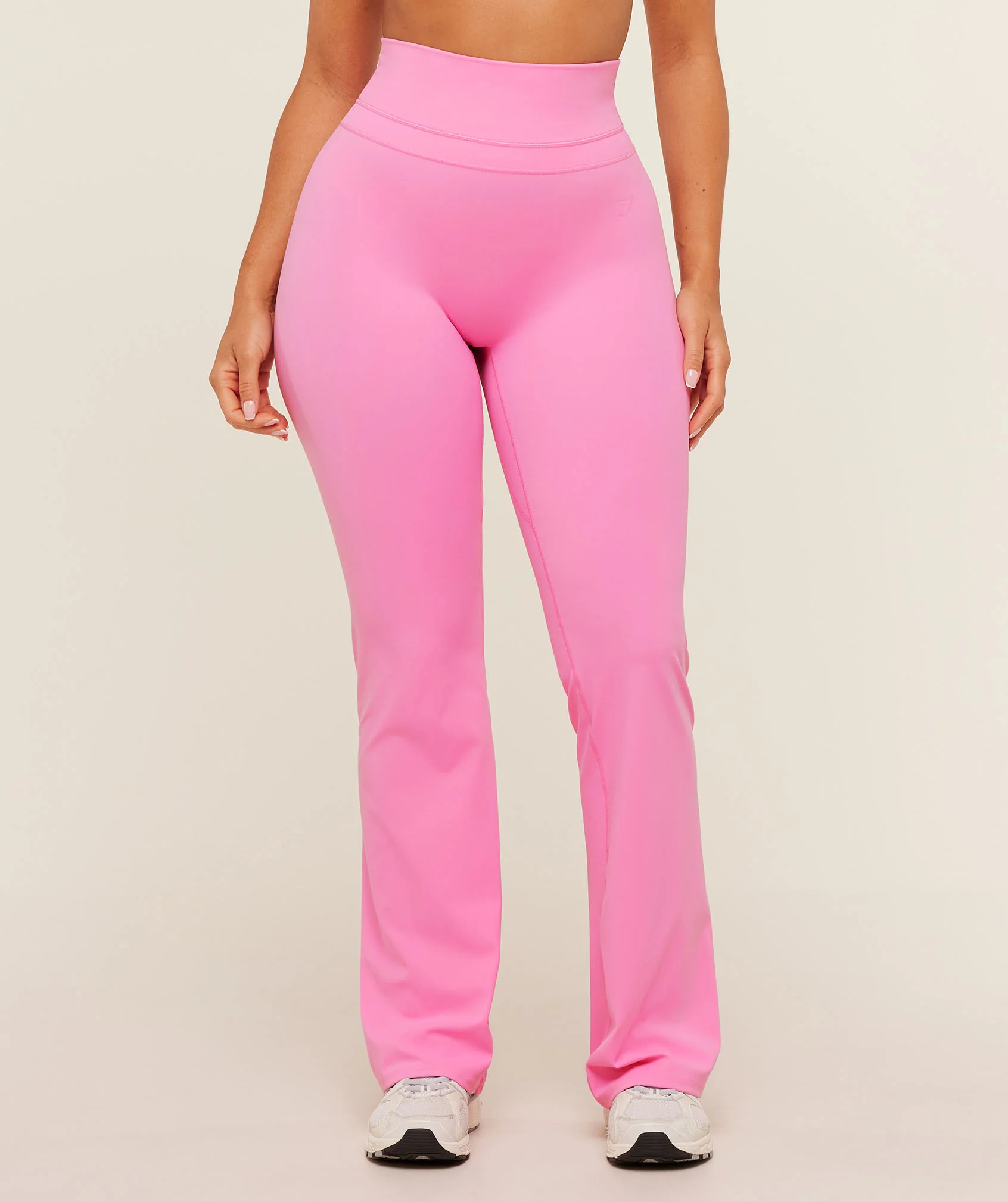 Whitney Regular Flared Leggings mit sehr hoher Leibhöhe