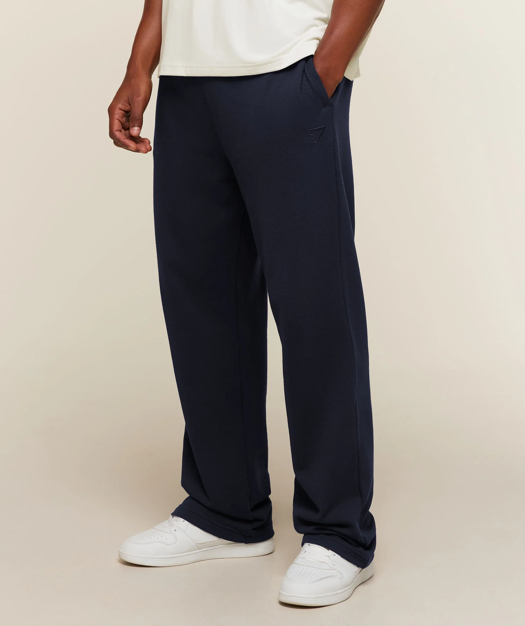 Gymshark Campus Crest Wide Leg Sweatpant Oversized Joggers