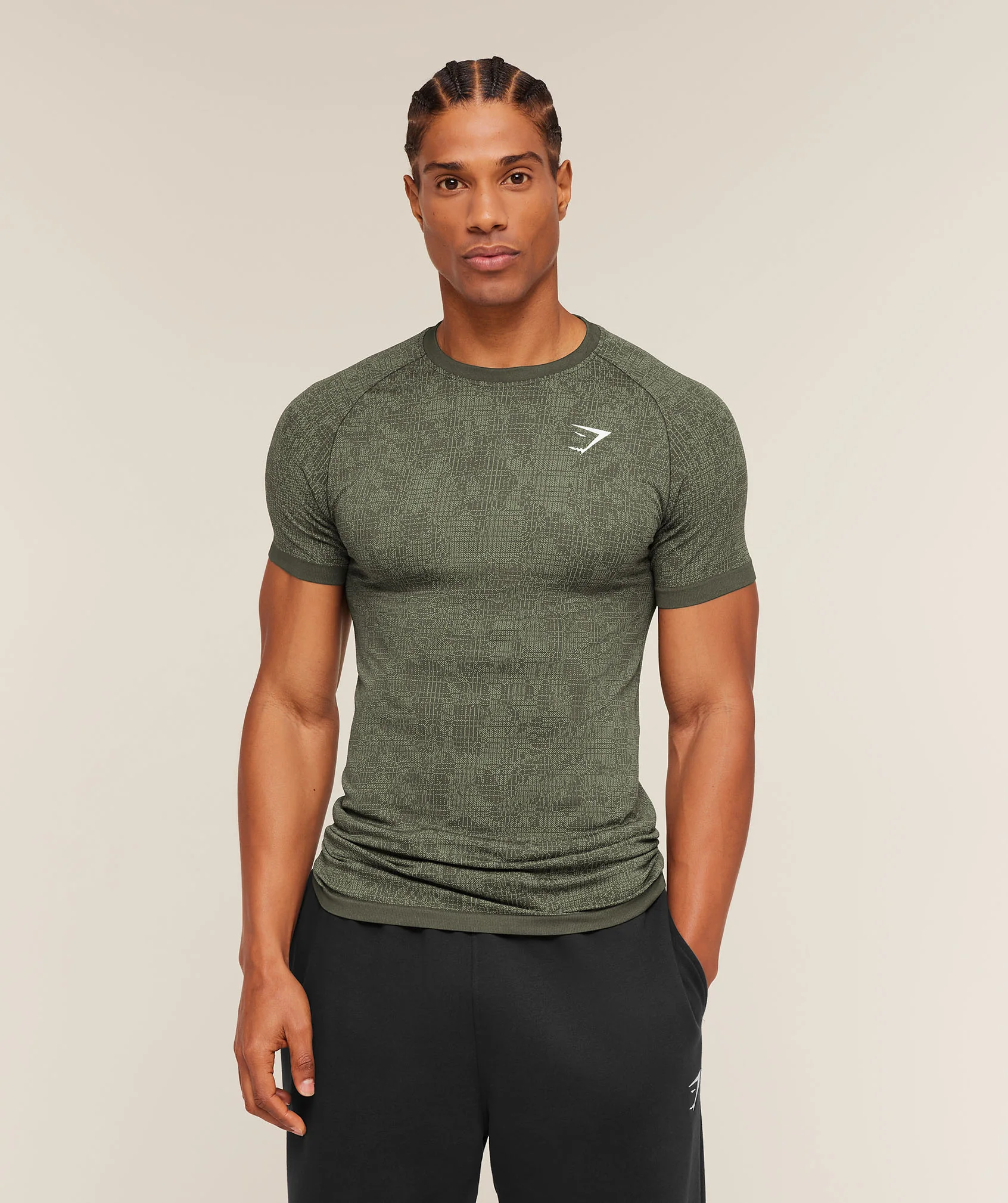Geo Seamless Grid T-Shirt with Slim Fit and Raglan Sleeves