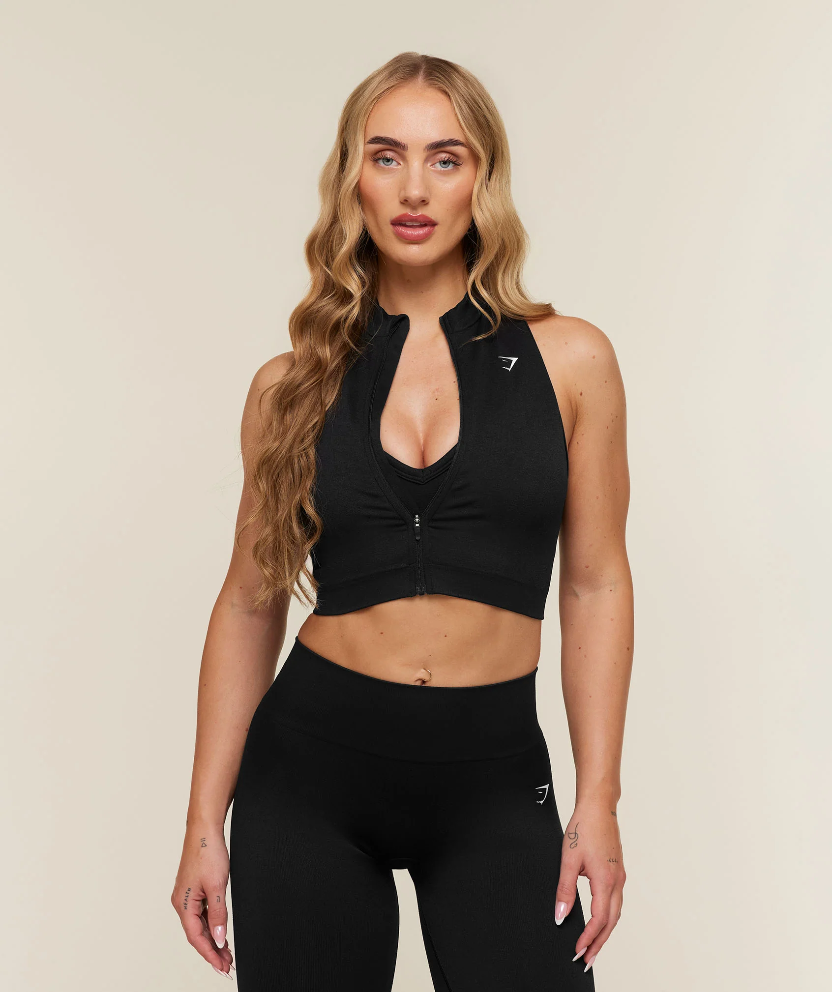 Adapt Solid Zip Front Top Black, Body Fit Midi Gym Layer