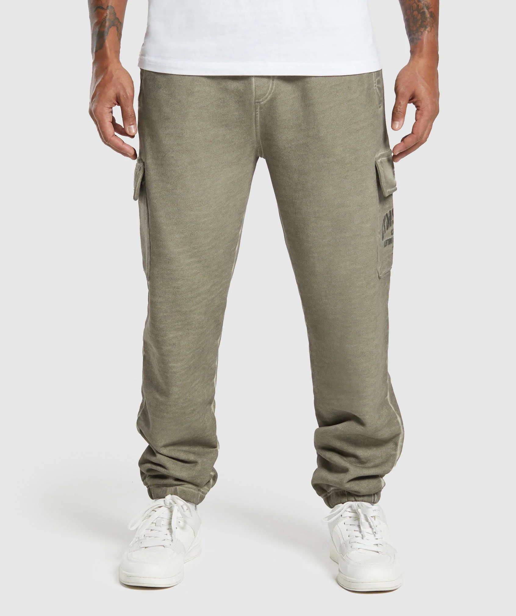 Heavyweight Washed Cargo Joggers with Oversized Fit