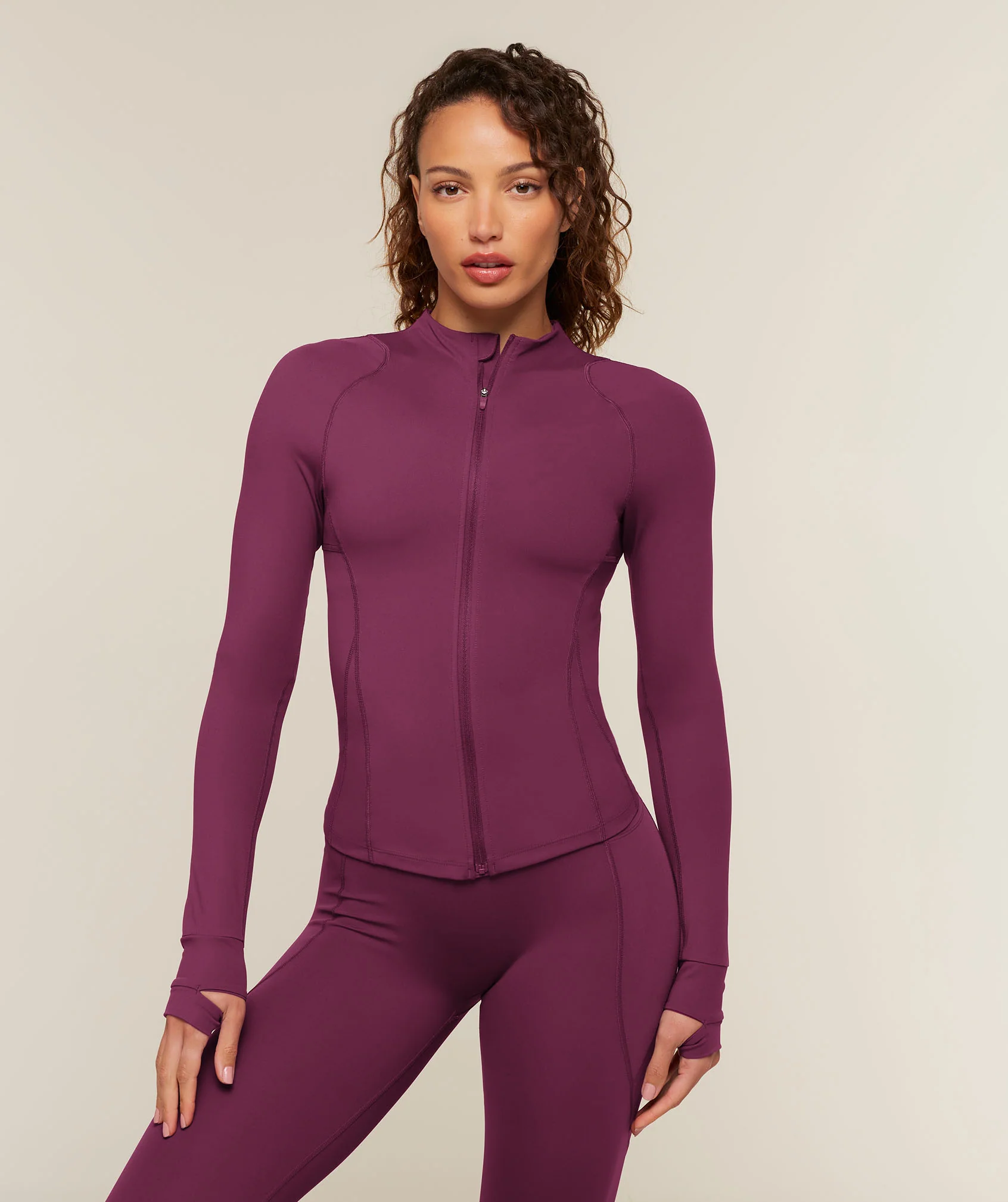 Veste de running légère avec pouces et logos réfléchissants