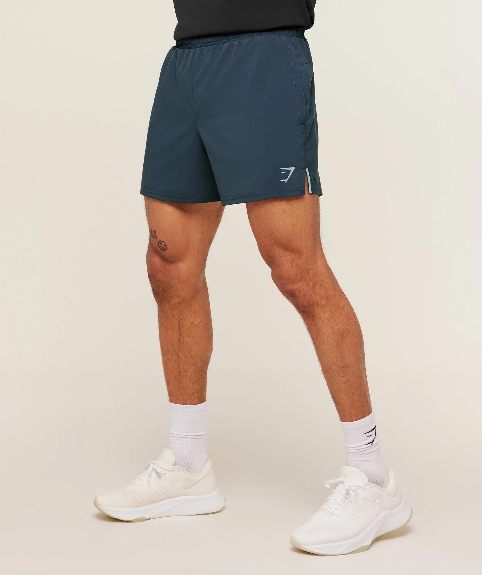 Arrival Contrast Shorts with 5 Inch Inseam and Open Side Pockets