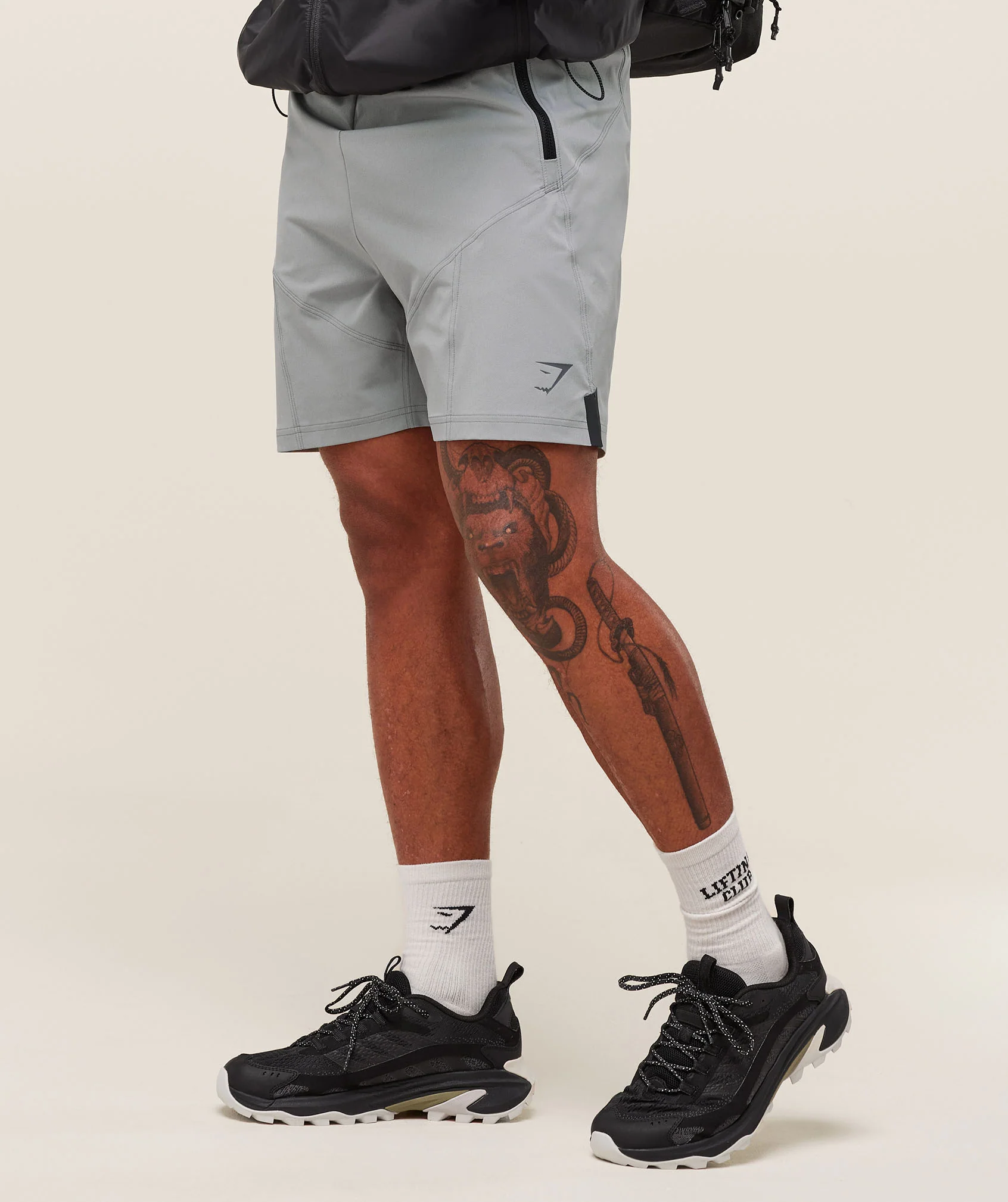 Tactical 6" Short with Zipped Pockets and Taped Side Split