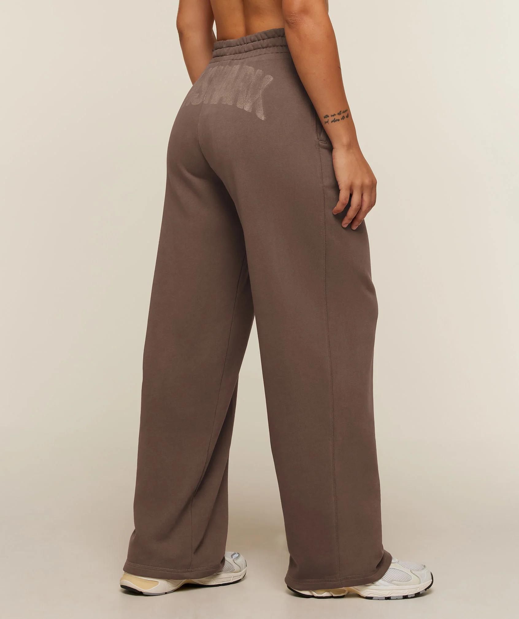 Power Straight Leg Sweatpants for Warm Ups and Rest Days