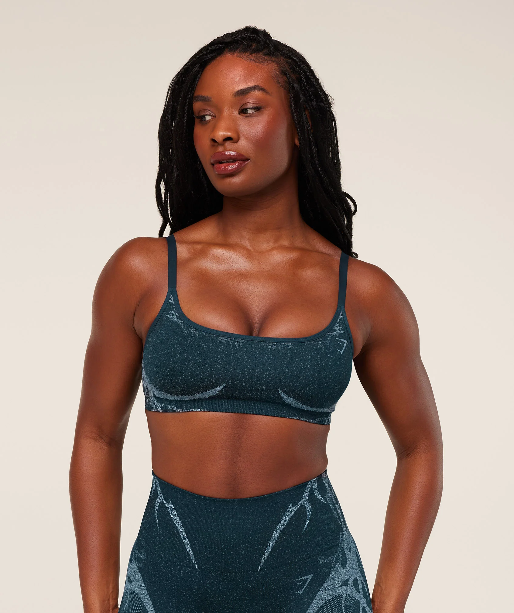 Storm Seamless Sports Bra with Mesh Ventilation and Adjustable Straps