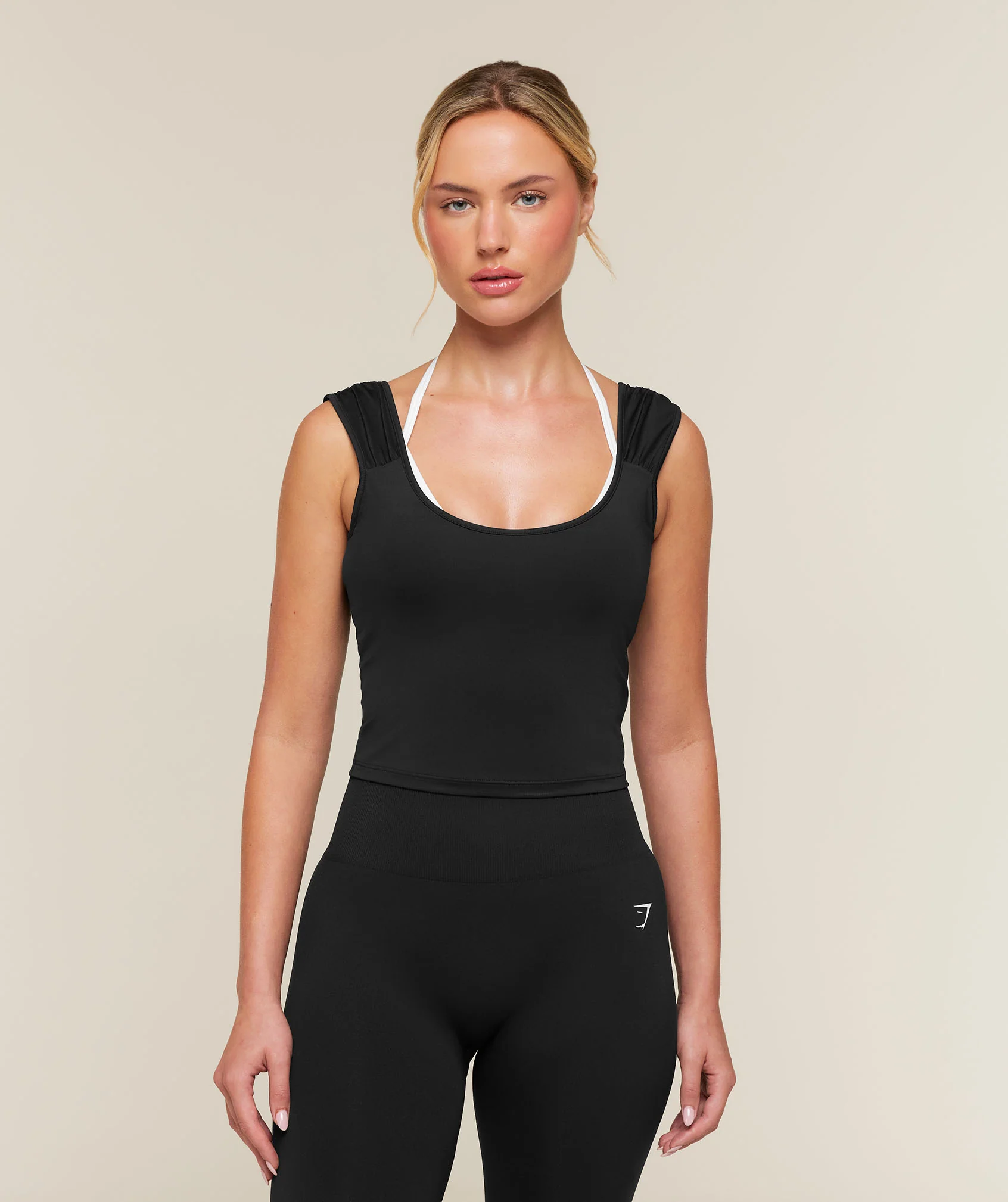 Gymshark Training Tanktop mit Raffärmeln in Schwarz