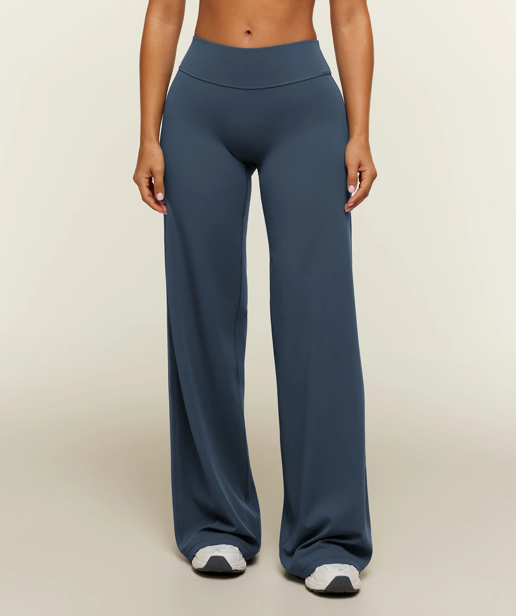 SoftSense™ Mid-Rise Straight Leg Leggings Short Length