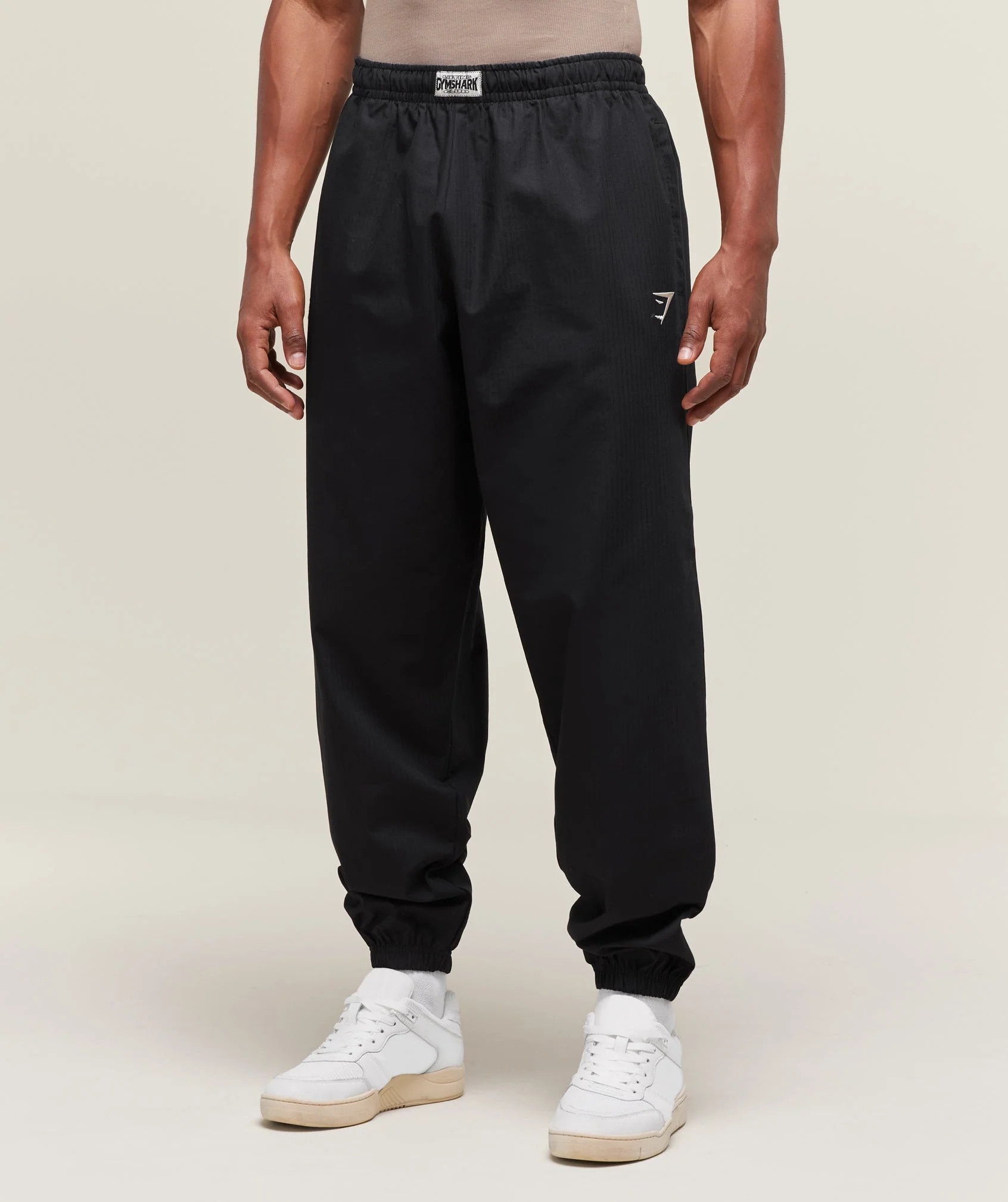 Gymshark Pumper Pants in Black – Oversized Cuffed Leg Lifting Pants