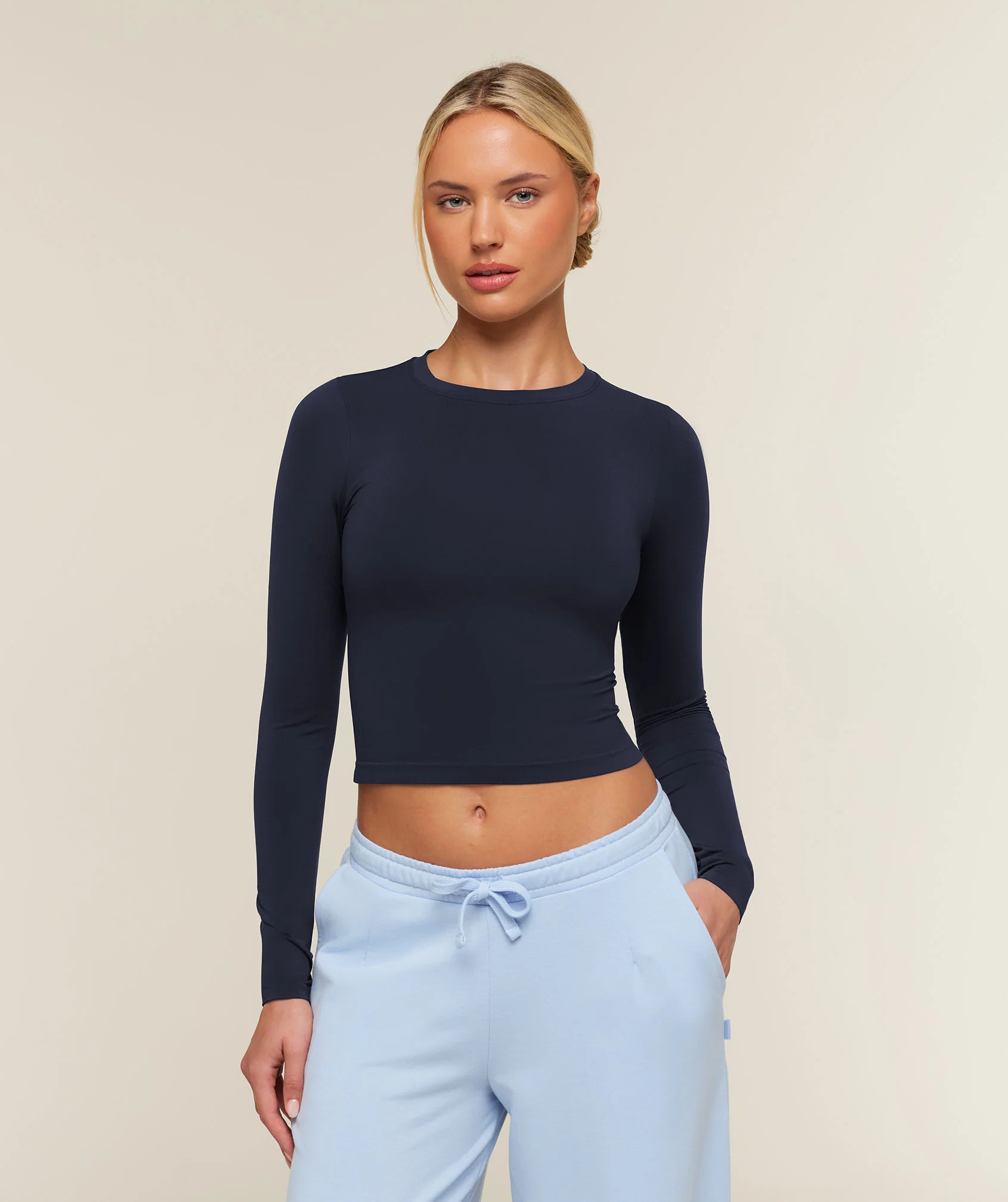 Gymshark FeatherForm™ Long Sleeve T-Shirt Seamless Second-Skin Top